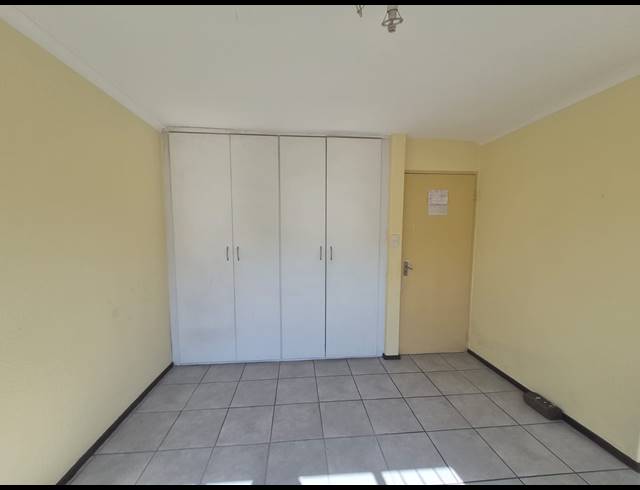 3 BEDROOM TOWNHOUSE FOR SALE IN EDLEEN